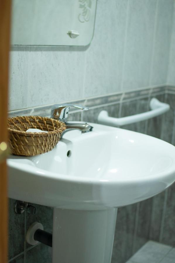 Hostal Concepcion La Mata  Luaran gambar
